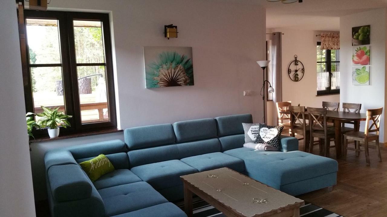 Dwor U Papuga Apartment รูเชียนา-นิดา ภายนอก รูปภาพ